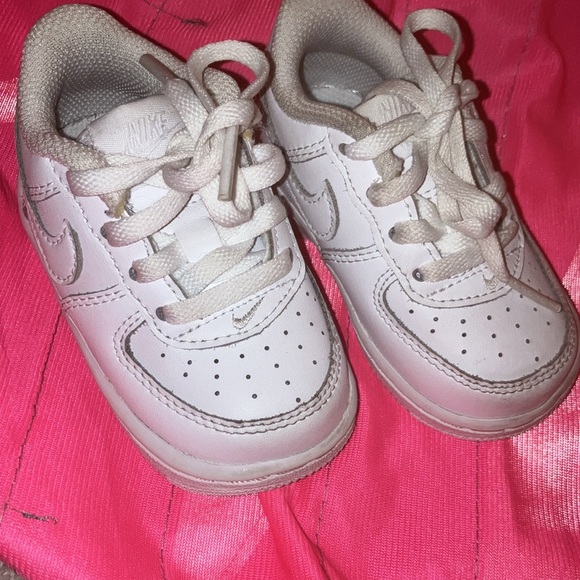 Nike air size 4c toddler white - Picture 5 of 5